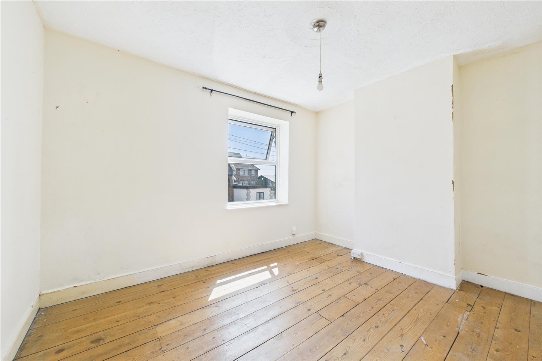 Images for HOUSE | BASIC UPDATING | ST GEORGE