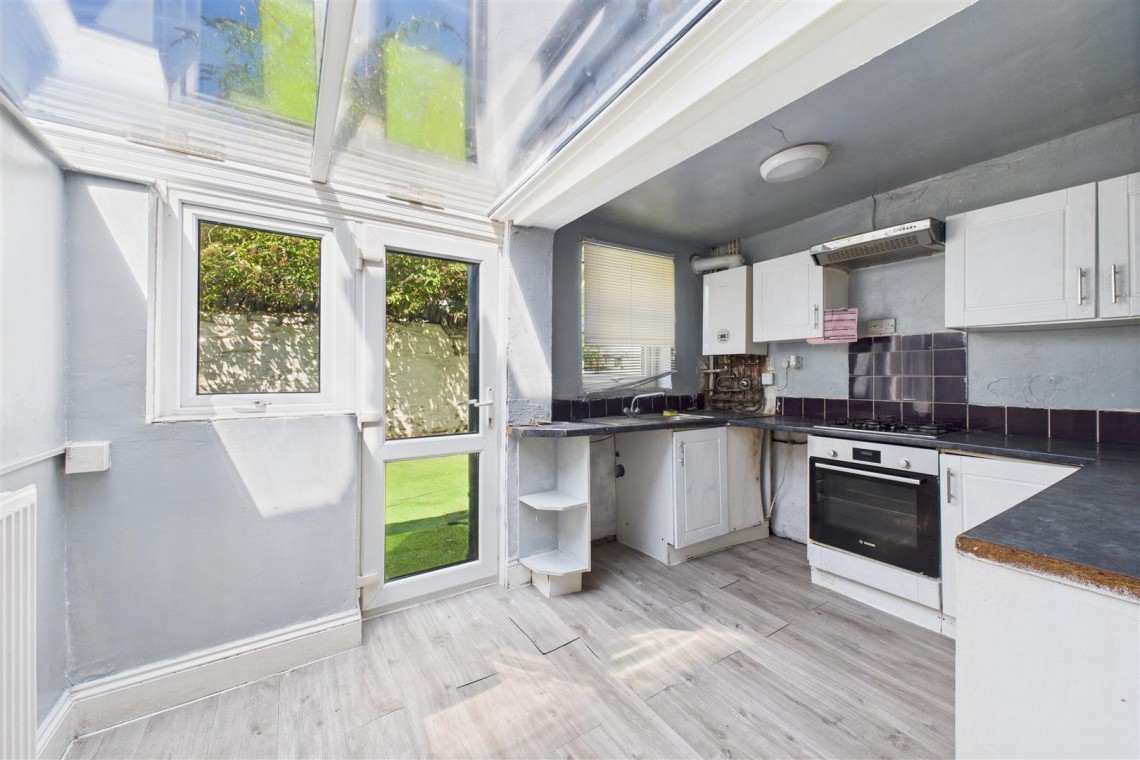 Images for HOUSE | BASIC UPDATING | ST GEORGE