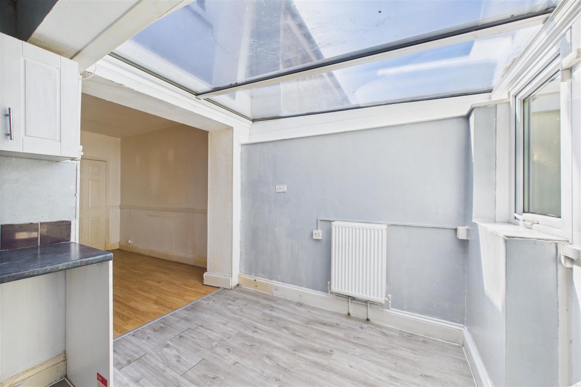 Images for HOUSE | BASIC UPDATING | ST GEORGE