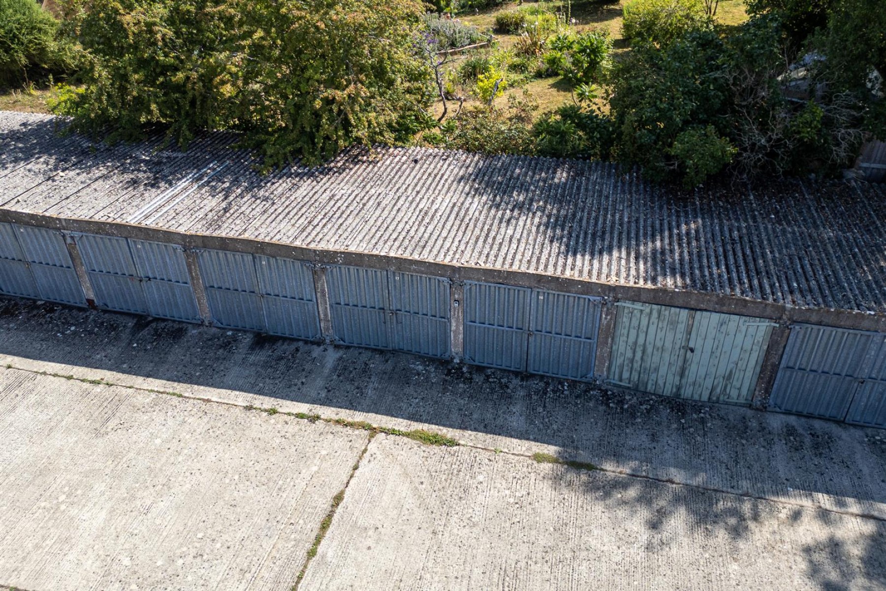 Images for 19 GARAGES | LARGE PLOT | CIRENCESTER