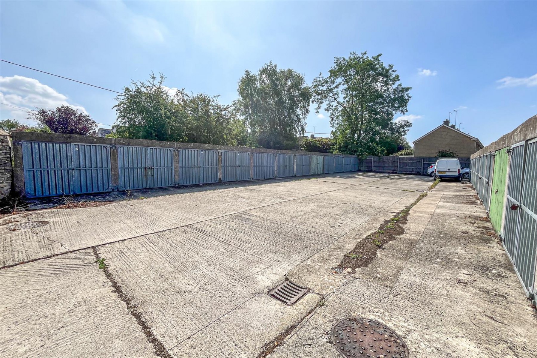 Images for 19 GARAGES | LARGE PLOT | CIRENCESTER