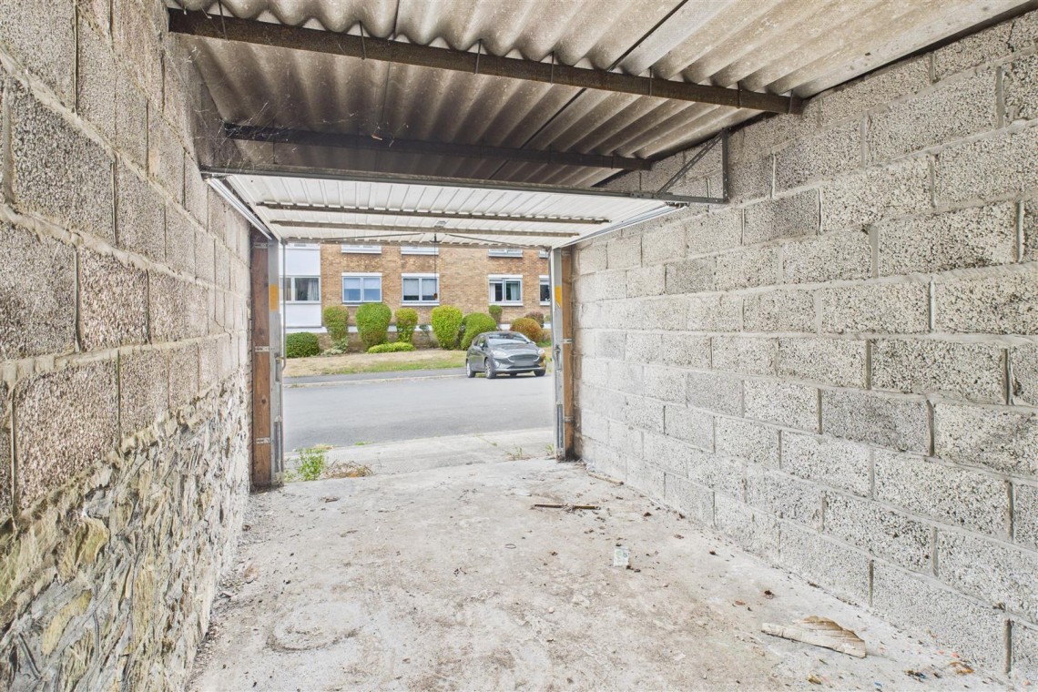 Images for SINGLE GARAGE | SNEYD PARK