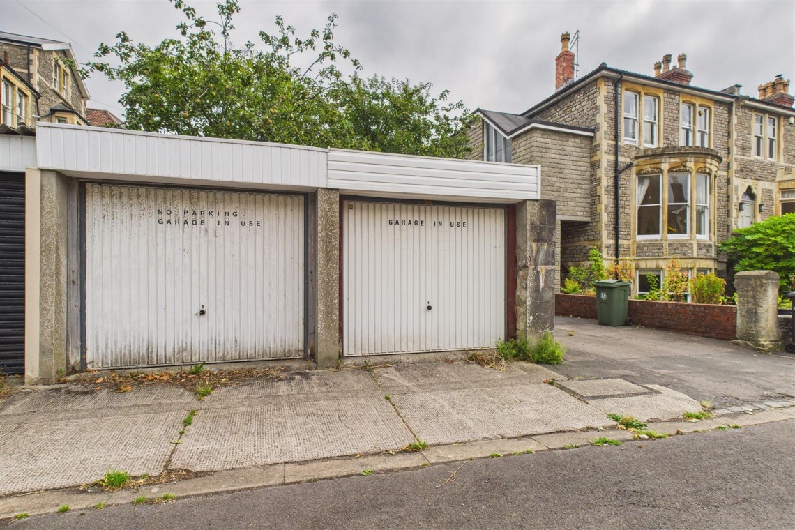 Images for SINGLE GARAGE | SNEYD PARK