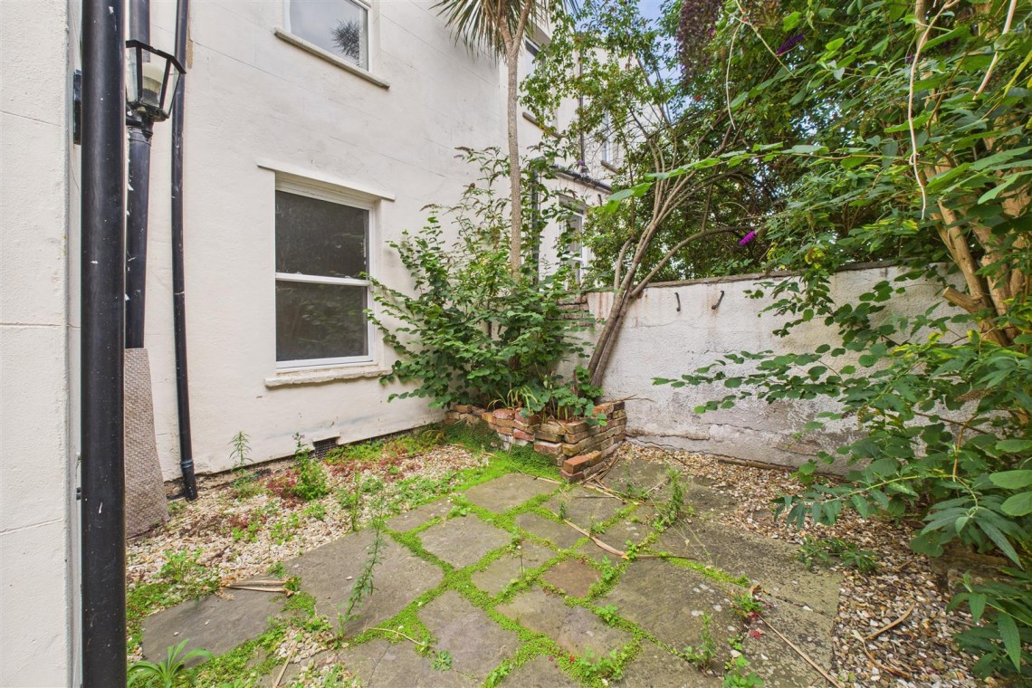 Images for GARDEN MAISONETTE | REDLAND