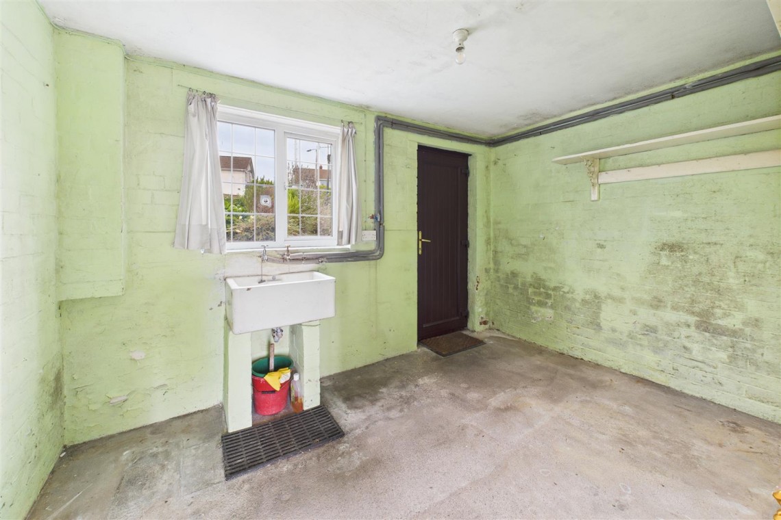 Images for HOUSE + PLOT | CLUTTON