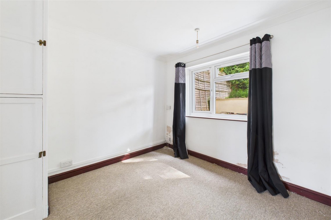 Images for GARDEN FLAT | WHITCHURCH