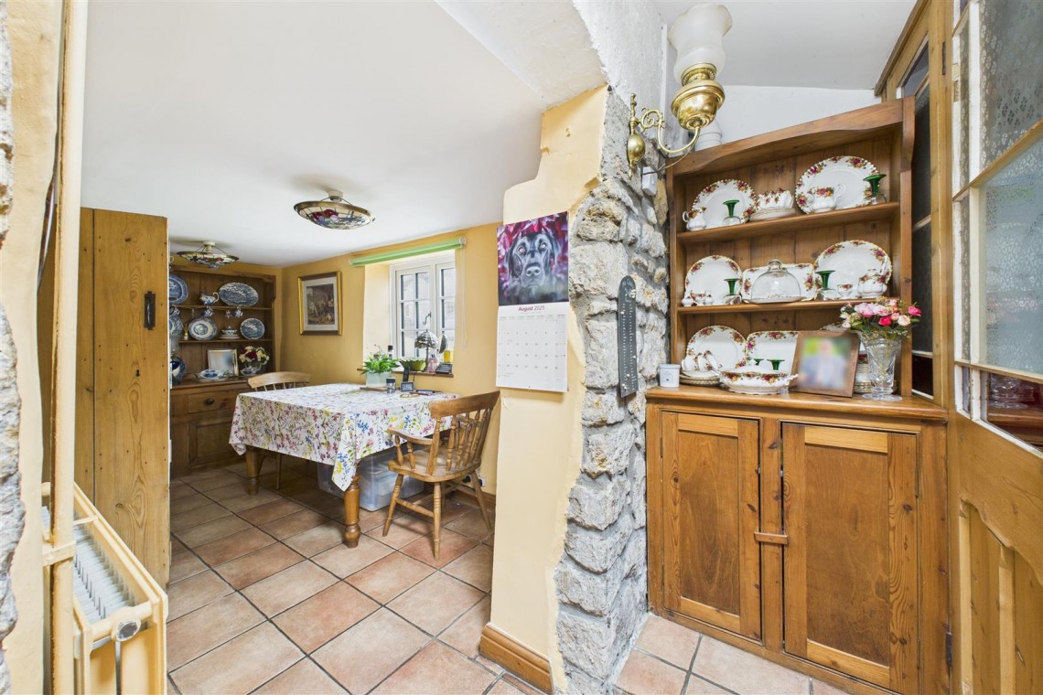 Images for COTTAGE | BASIC UPDATING | BS13