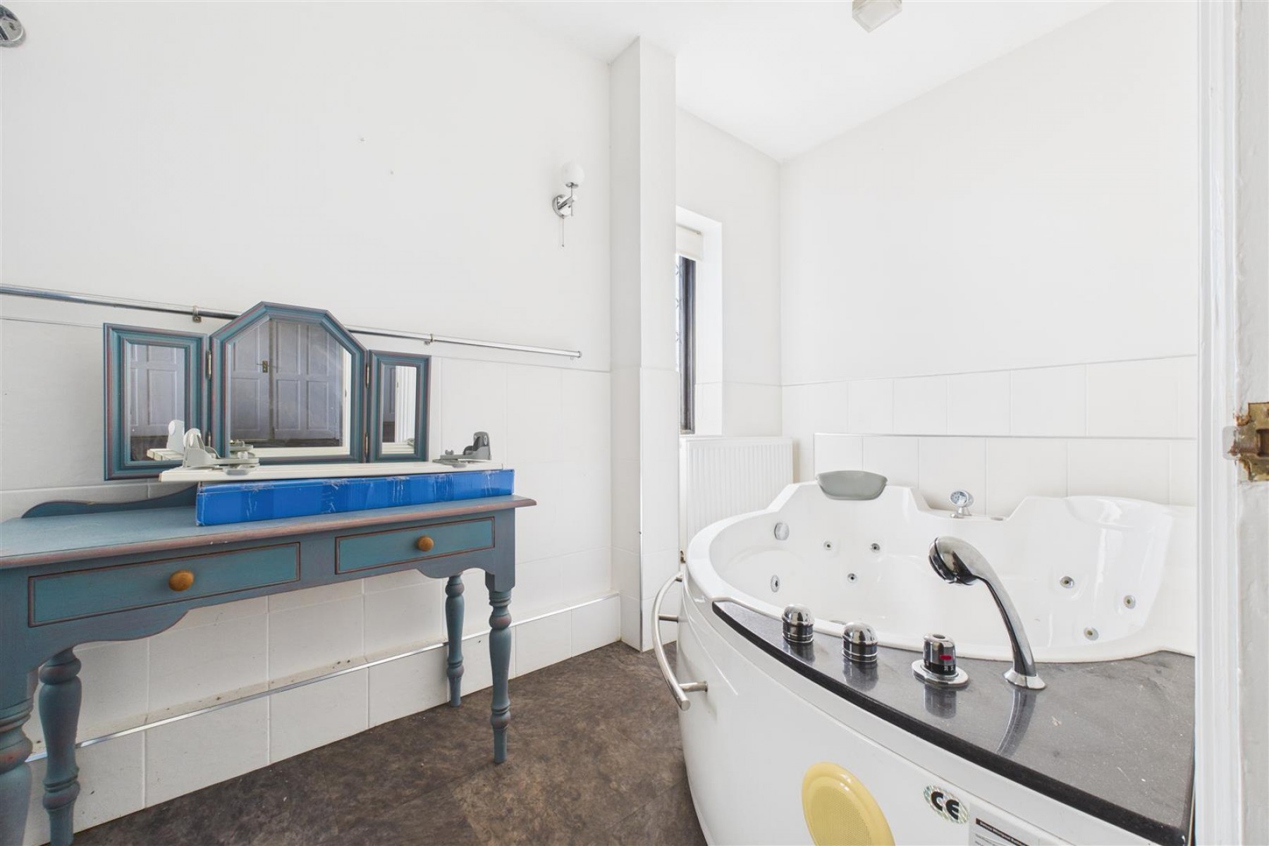 Images for DETACHED | UPDATING | ABBOTTS LEIGH