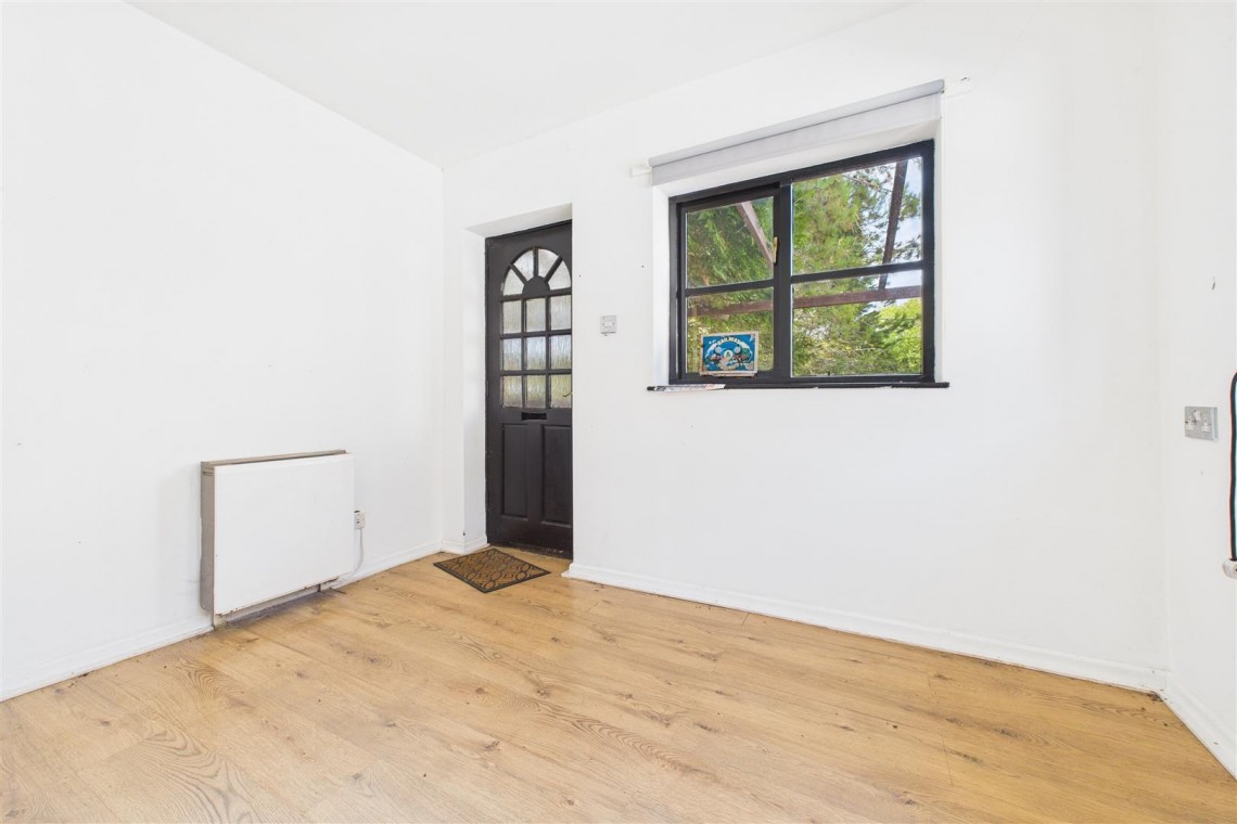 Images for DETACHED | UPDATING | ABBOTTS LEIGH