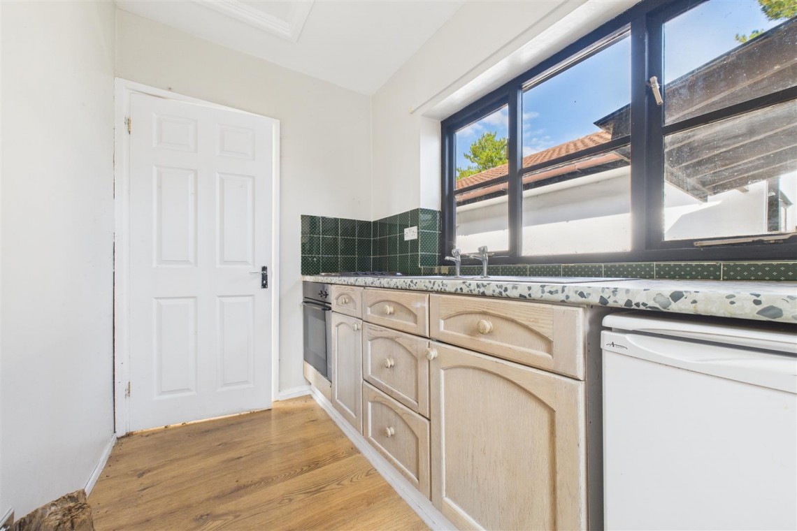 Images for DETACHED | UPDATING | ABBOTTS LEIGH