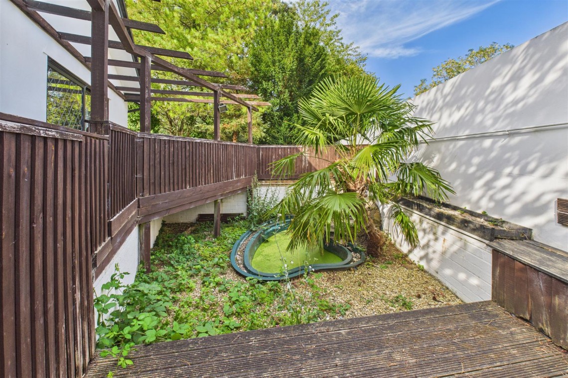 Images for DETACHED | UPDATING | ABBOTTS LEIGH