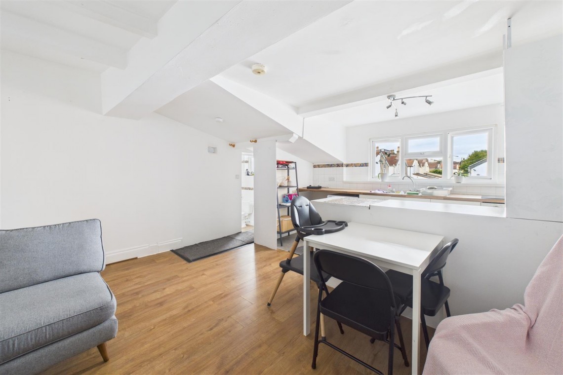 Images for FLAT | REDUCED FOR AUCTION | HORFIELD