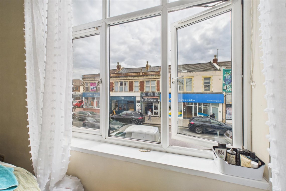 Images for MAISONETTE | REDUCED FOR AUCTION | HORFIELD