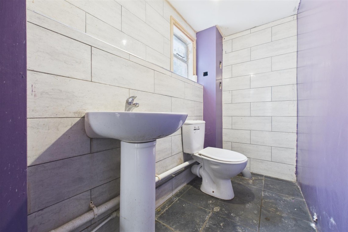 Images for REDUCED FOR AUCTION | FISHPONDS