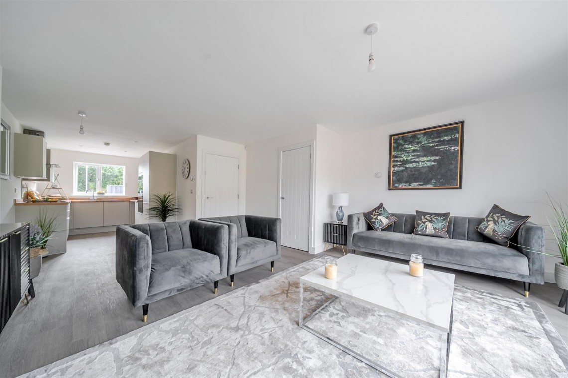 Images for Grimsbury Road, Kingswood