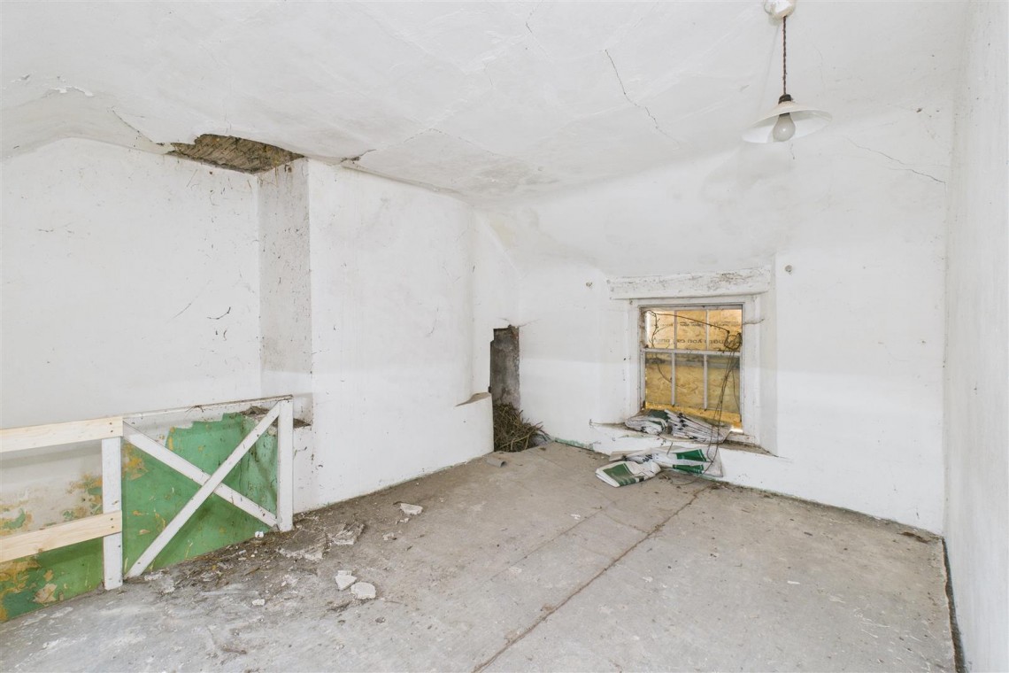 Images for FARMHOUSE + 2.36 ACRES | KENN