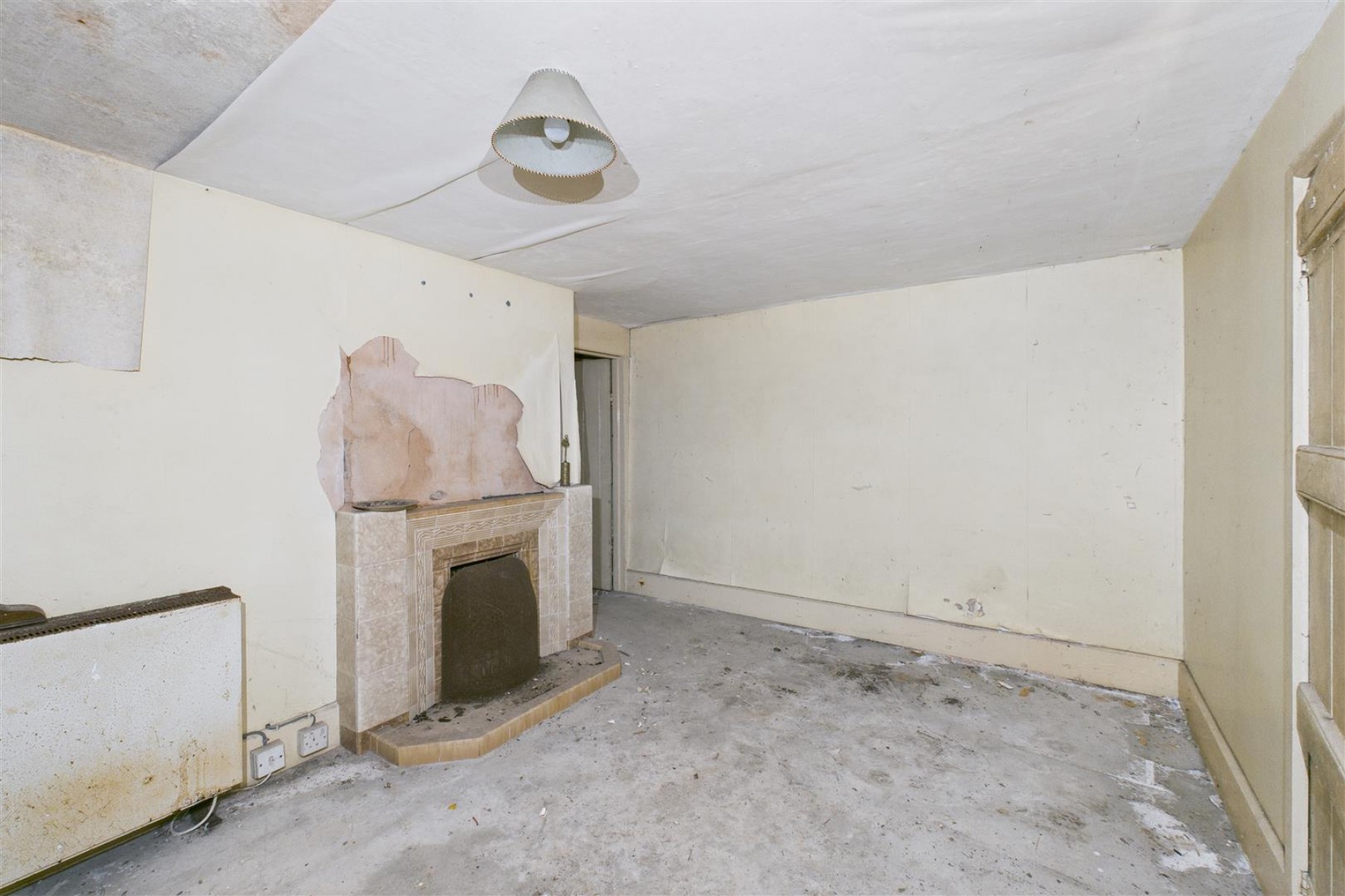 Images for FARMHOUSE + 2.36 ACRES | KENN