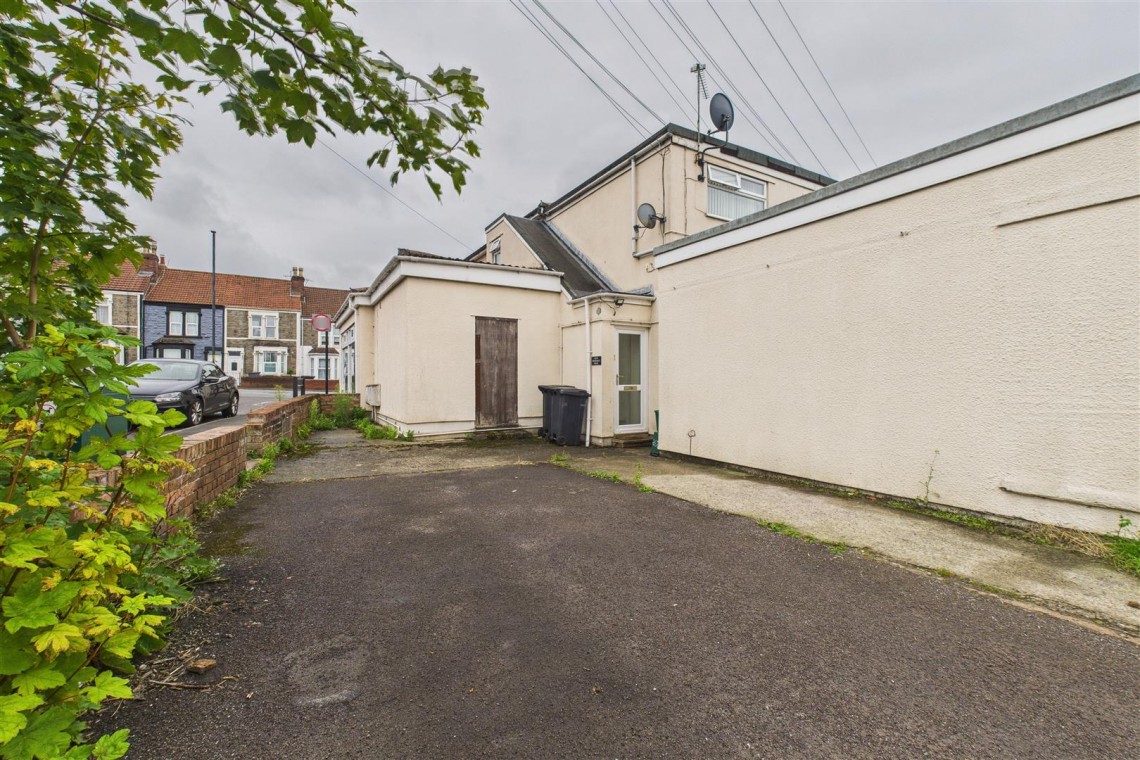 Images for 14 BED + 8 BATH HMO | £126k pa | BS5