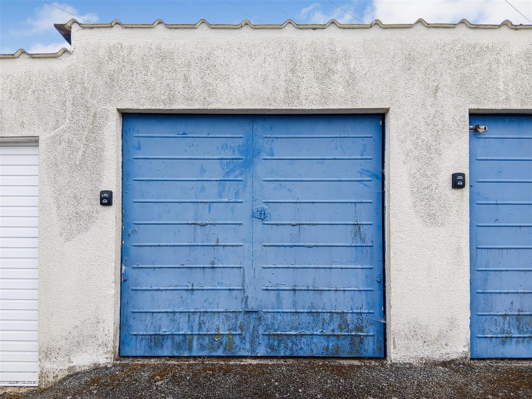 Images for SINGLE GARAGE | DARTMOUTH