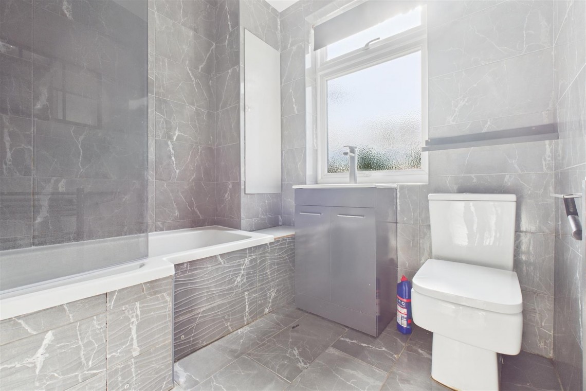 Images for SOUTH WEST GARDEN | 2 X PARKING | BRISLINGTON