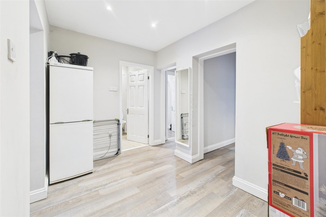 Images for 6 BED HMO | £59,760 pa