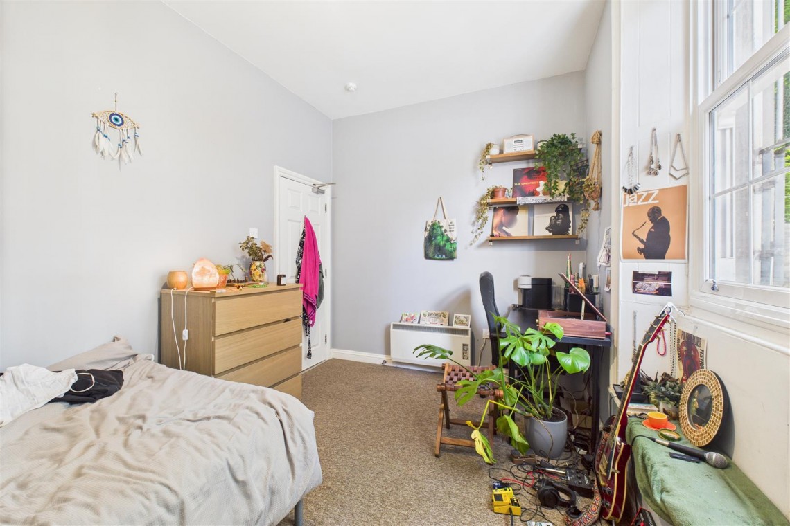 Images for 6 BED HMO | £59,760 pa