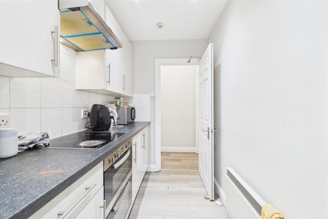 Images for 6 BED HMO | £59,760 pa