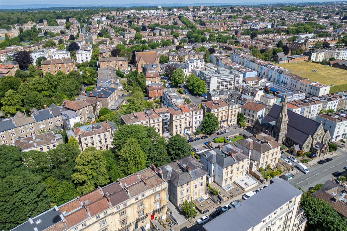 Images for 6 BED HMO | £59,760 pa