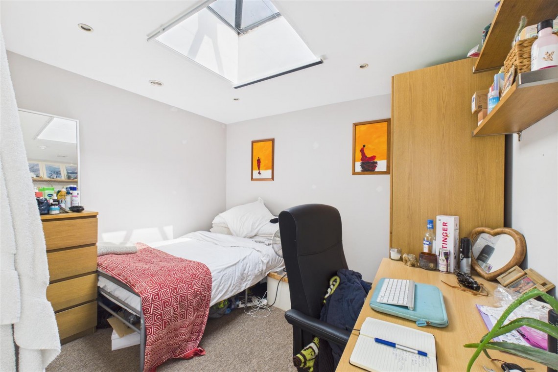 Images for 6 BED HMO | £59,760 pa