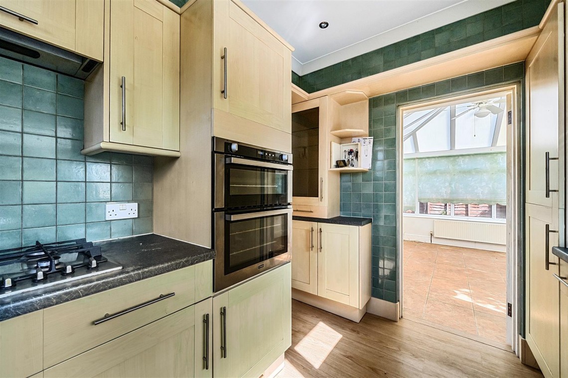 Images for Russell Grove, Westbury Park