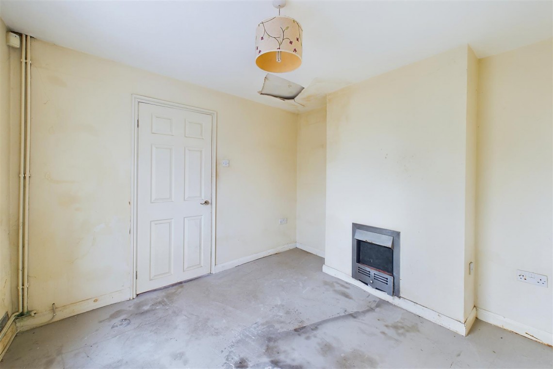 Images for 2 BED HOUSE | SHIREHAMPTON
