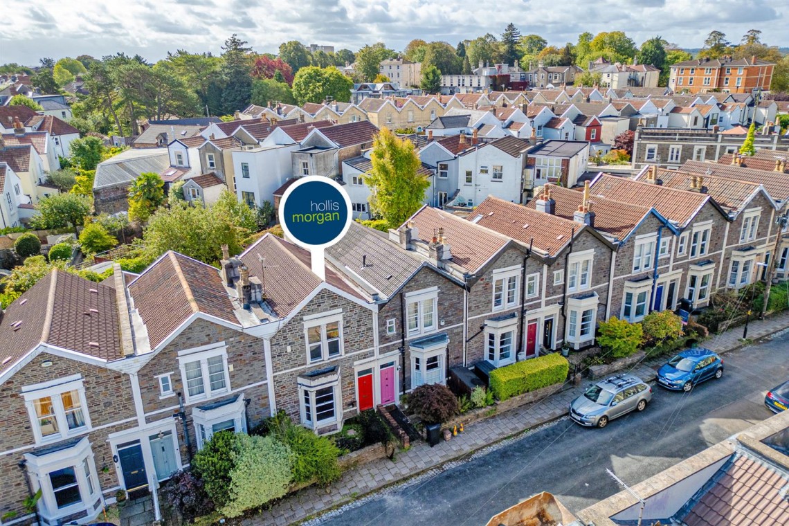 Images for PERIOD HOUSE FOR UPDATING | WESTBURY PARK