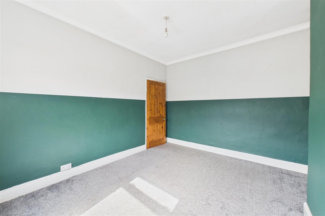 Images for PERIOD HOUSE FOR UPDATING | WESTBURY PARK
