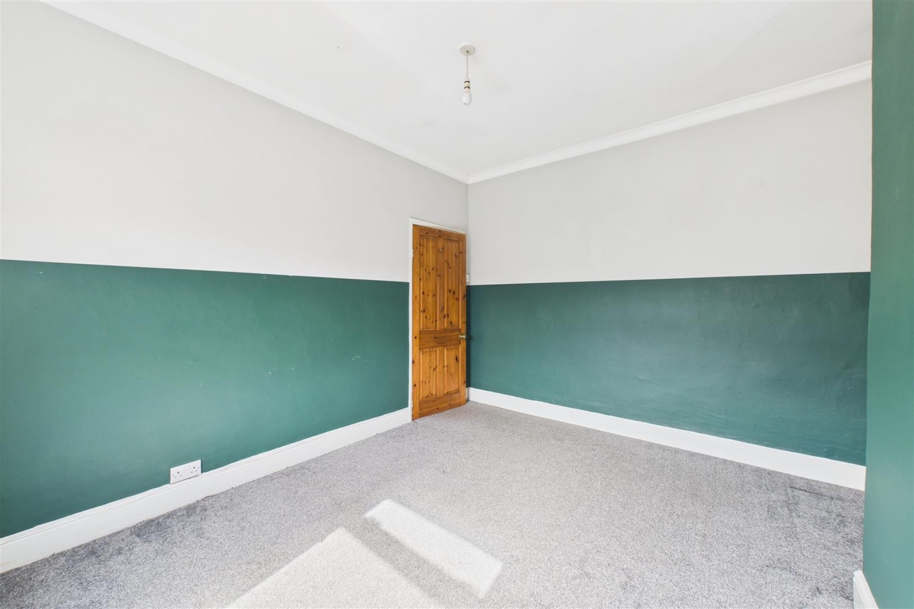 Images for PERIOD HOUSE FOR UPDATING | WESTBURY PARK