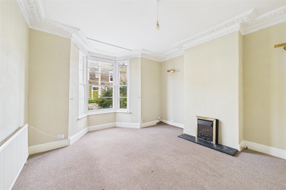 Images for PERIOD HOUSE FOR UPDATING | WESTBURY PARK