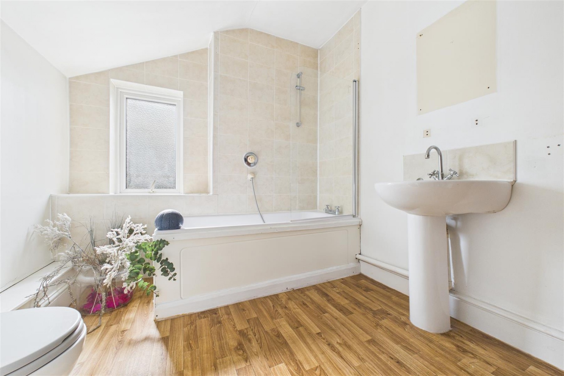 Images for PERIOD HOUSE FOR UPDATING | WESTBURY PARK