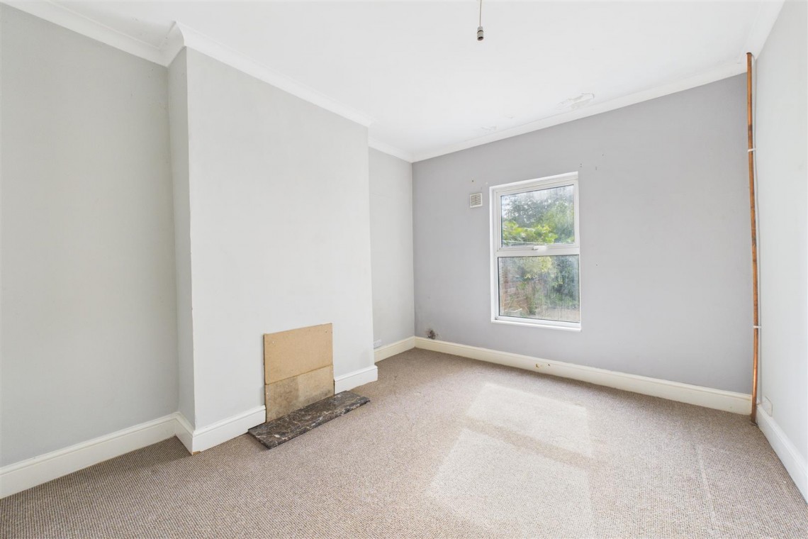 Images for PERIOD HOUSE FOR UPDATING | WESTBURY PARK