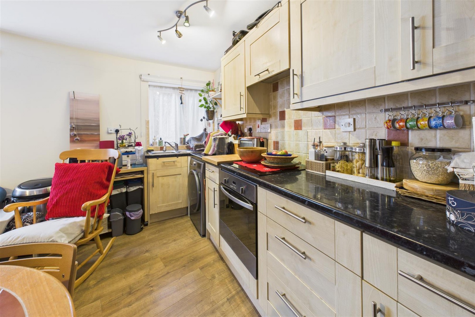 Images for 1 BED FLAT CLOSE TO CABOT CIRCUS