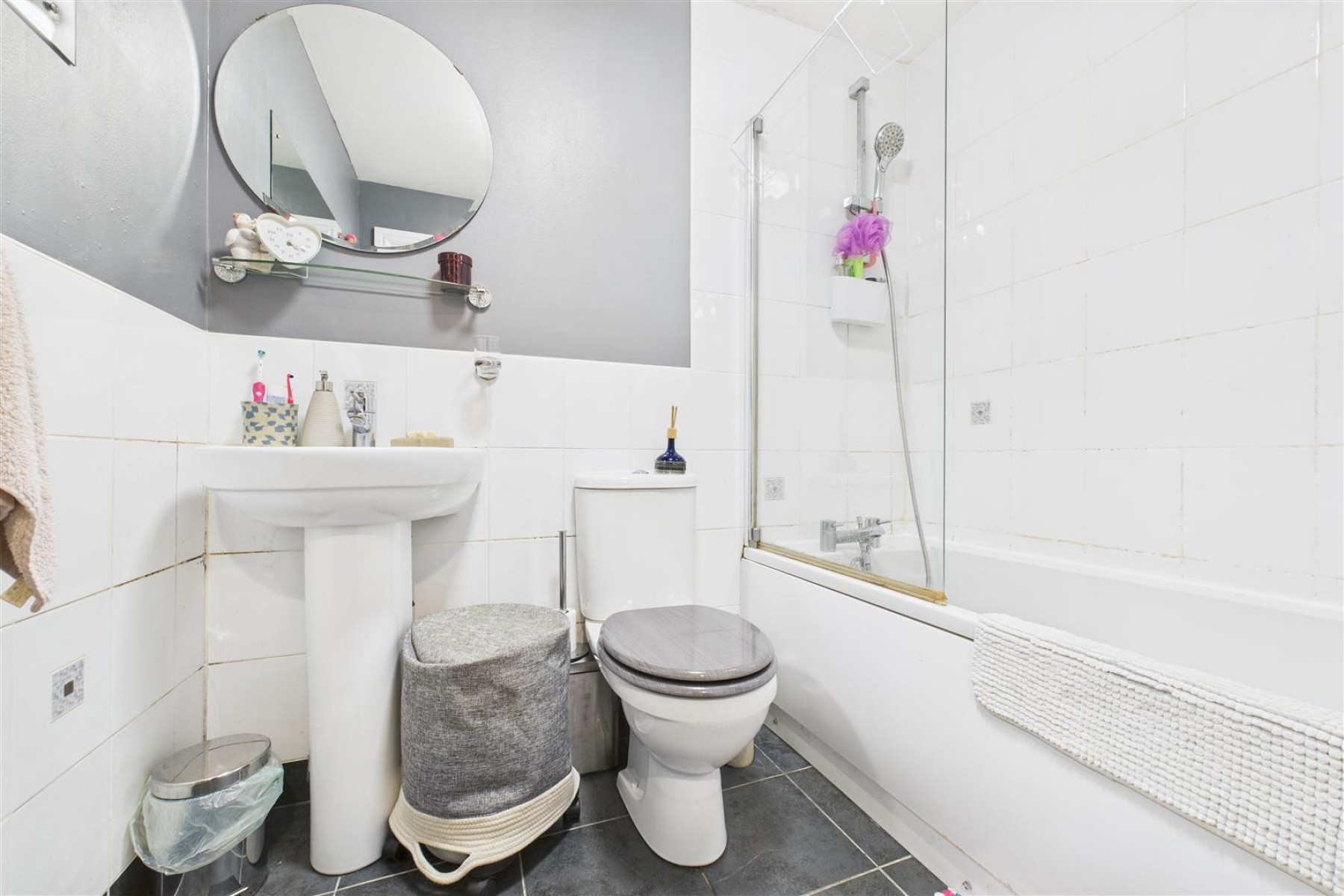 Images for 1 BED FLAT CLOSE TO CABOT CIRCUS