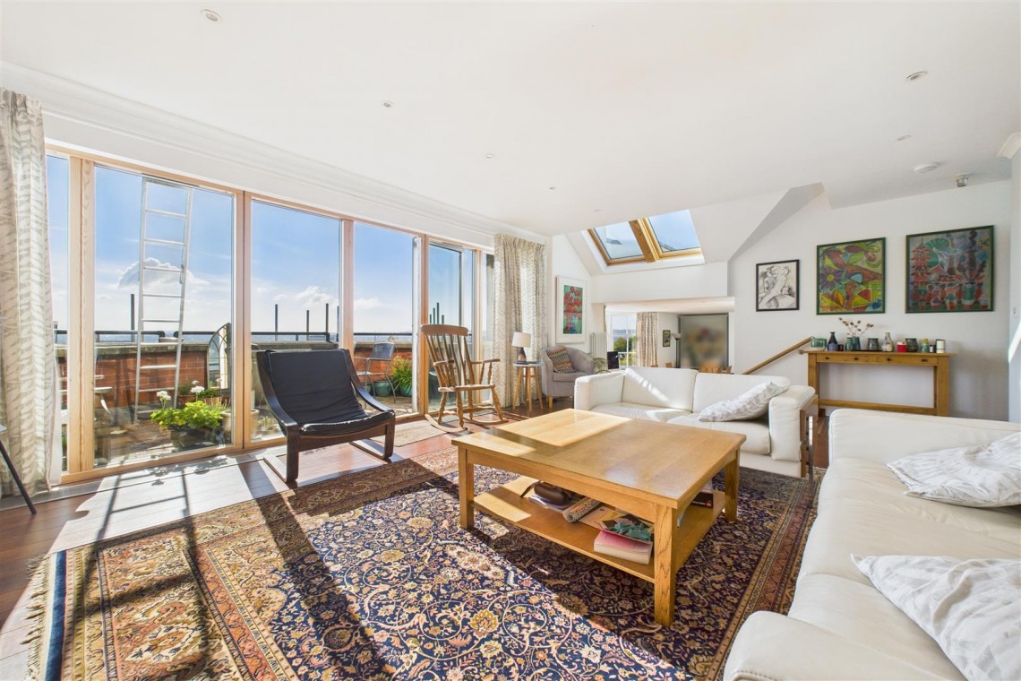 Images for PENTHOUSE | REDUCED FOR AUCTION