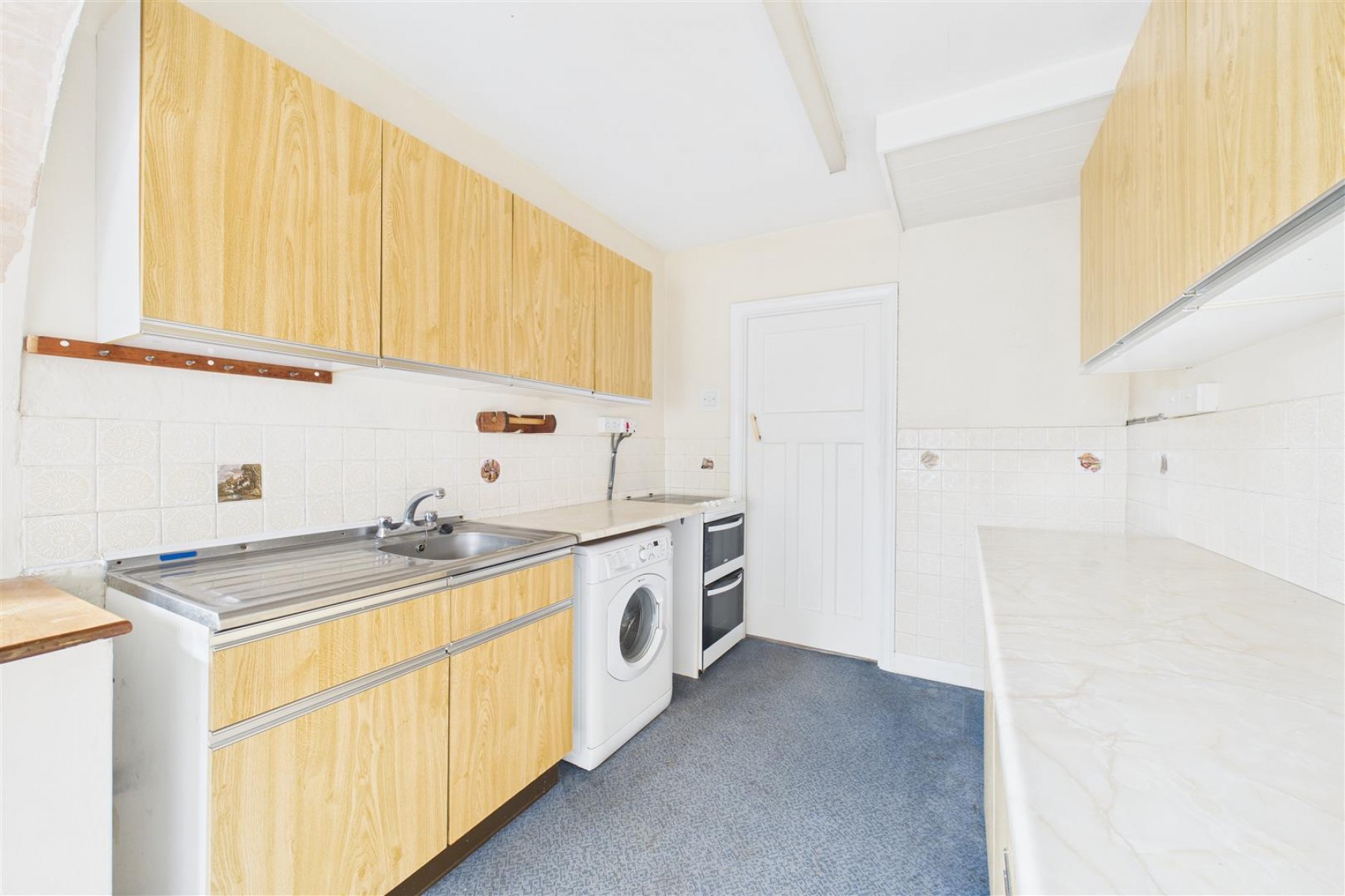 Images for SEMI FOR BASIC UPDATING | COOMBE DINGLE