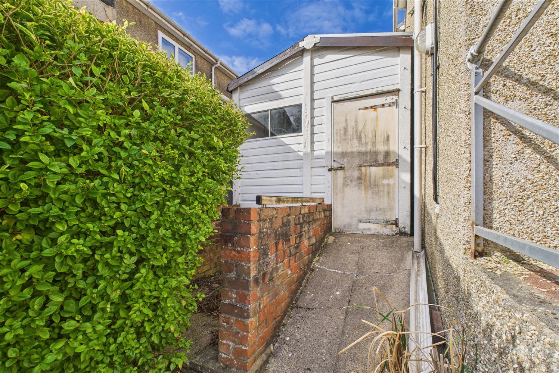 Images for SEMI FOR BASIC UPDATING | COOMBE DINGLE