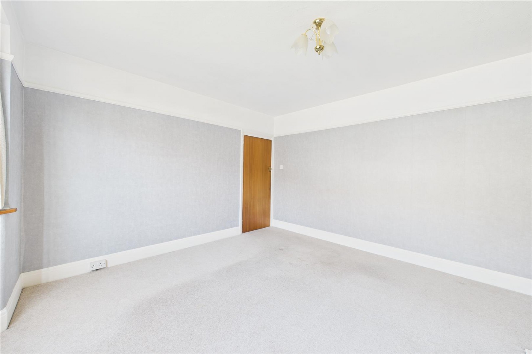 Images for SEMI FOR BASIC UPDATING | COOMBE DINGLE
