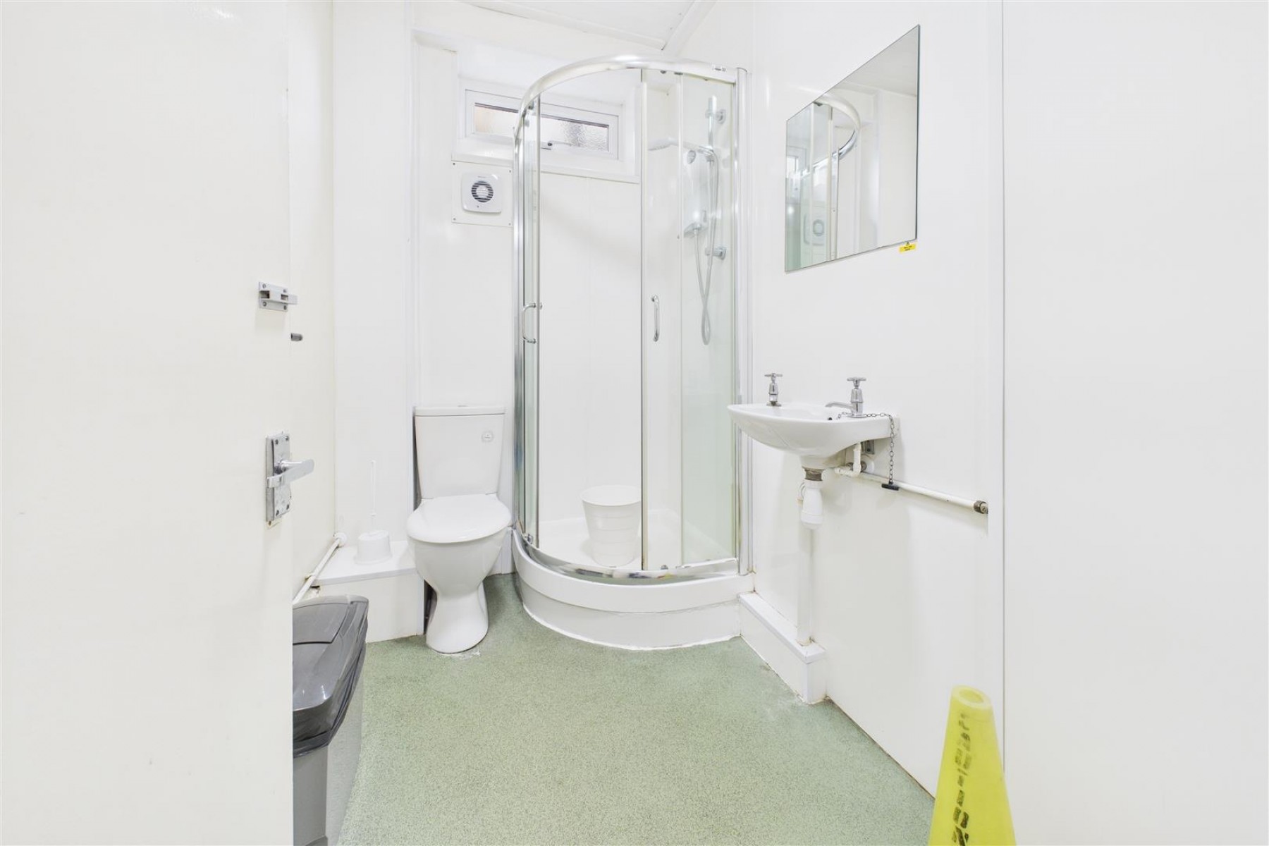 Images for HMO / FAMILY HOME | REDLAND