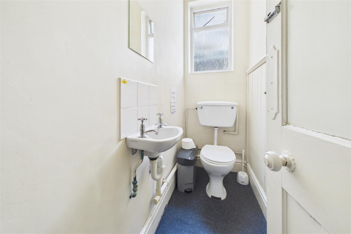 Images for HMO / FAMILY HOME | REDLAND