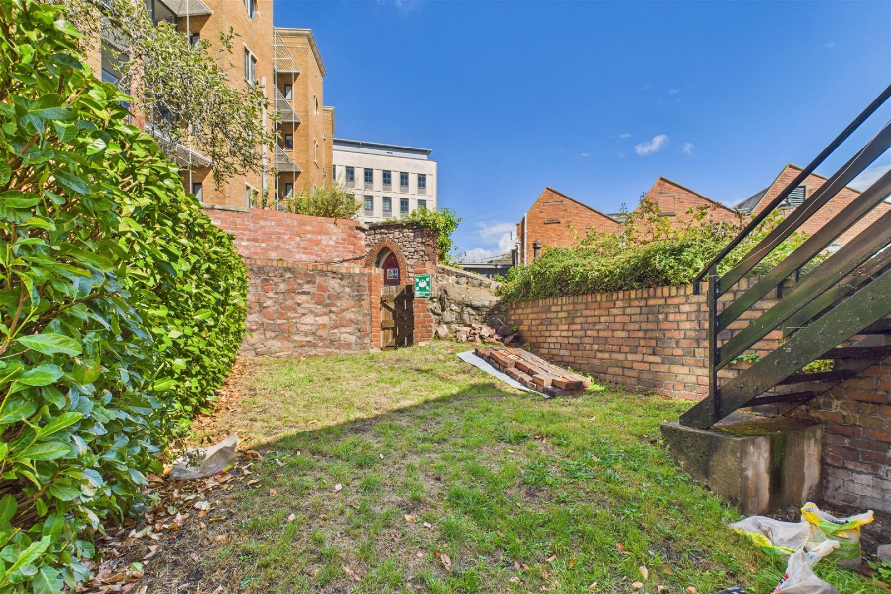 Images for HMO / FAMILY HOME | REDLAND