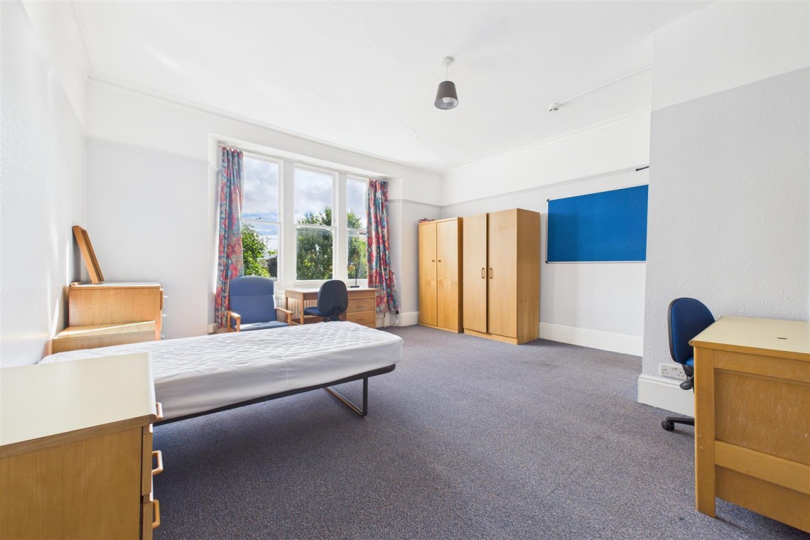 Images for HMO / FAMILY HOME | REDLAND