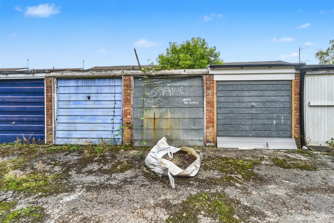 Images for SINGLE GARAGE | BROMSGROVE