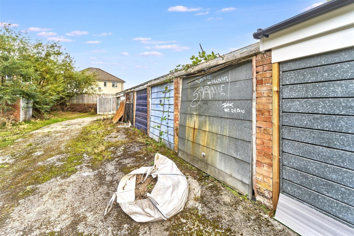 Images for SINGLE GARAGE | BROMSGROVE