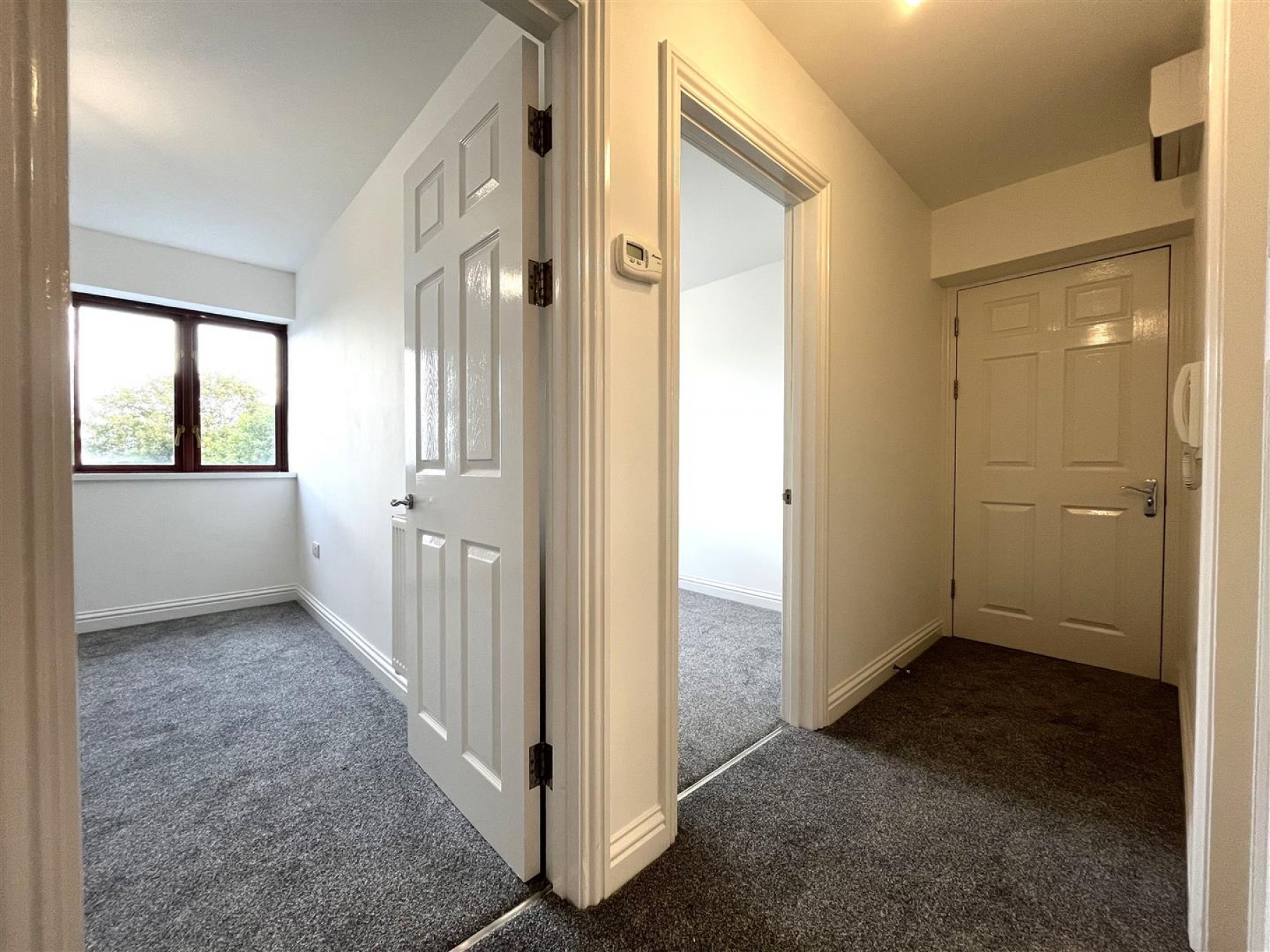Images for 2 BED FLAT | BS5